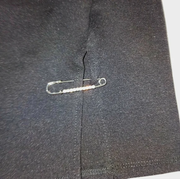 NWT Dolls Kill Sexy Classy Black Skirt , With Blinged Put Safety Pin 🧷 - Picture 9 of 9